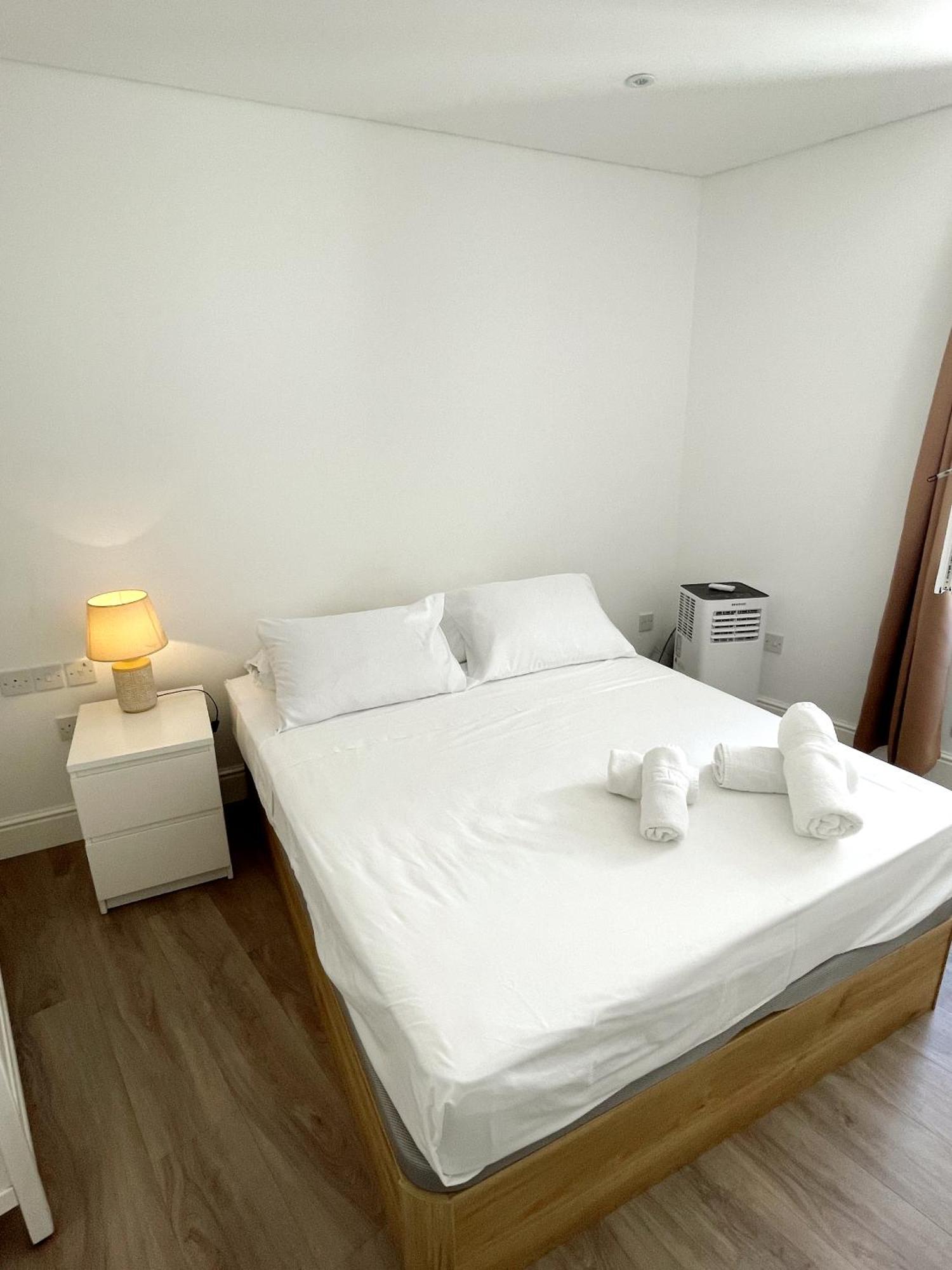 Deluxe City Centre Two Bedroom - Grand Central House Gibraltar Ngoại thất bức ảnh