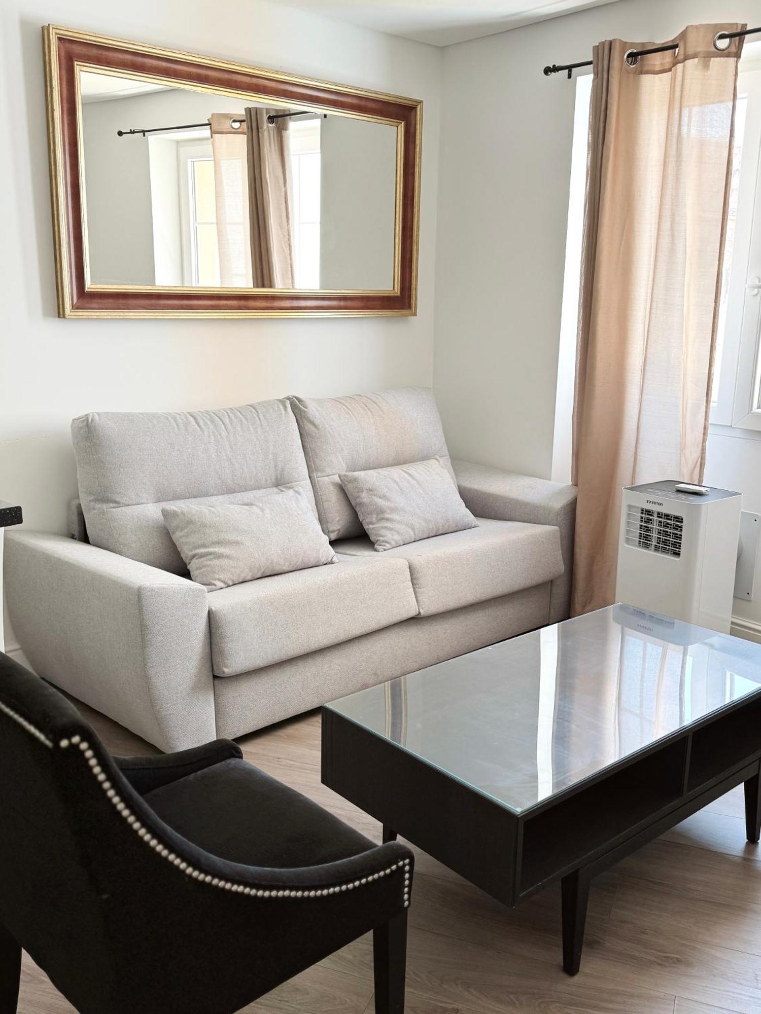 Deluxe City Centre Two Bedroom - Grand Central House Gibraltar Ngoại thất bức ảnh