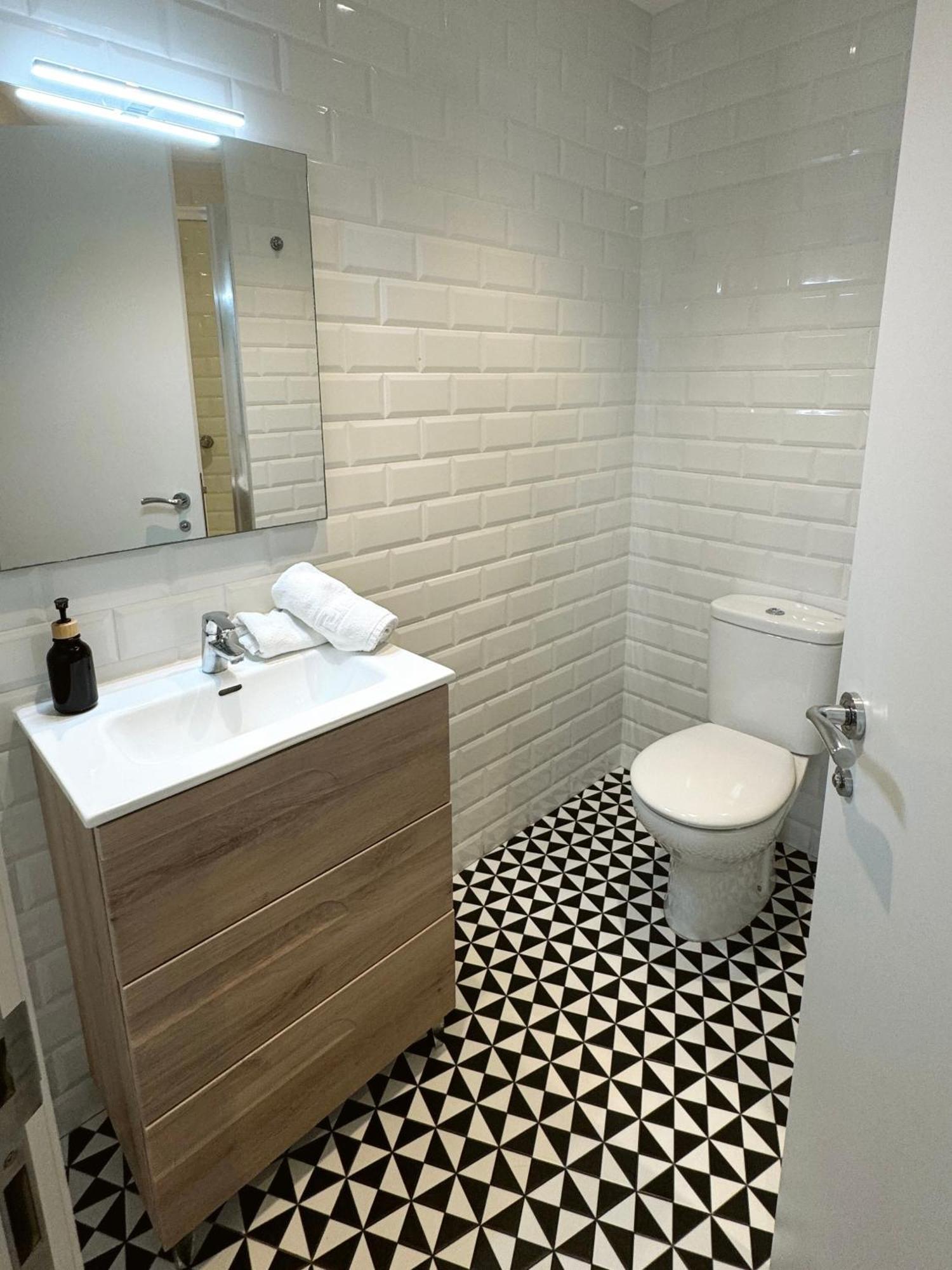 Deluxe City Centre Two Bedroom - Grand Central House Gibraltar Ngoại thất bức ảnh