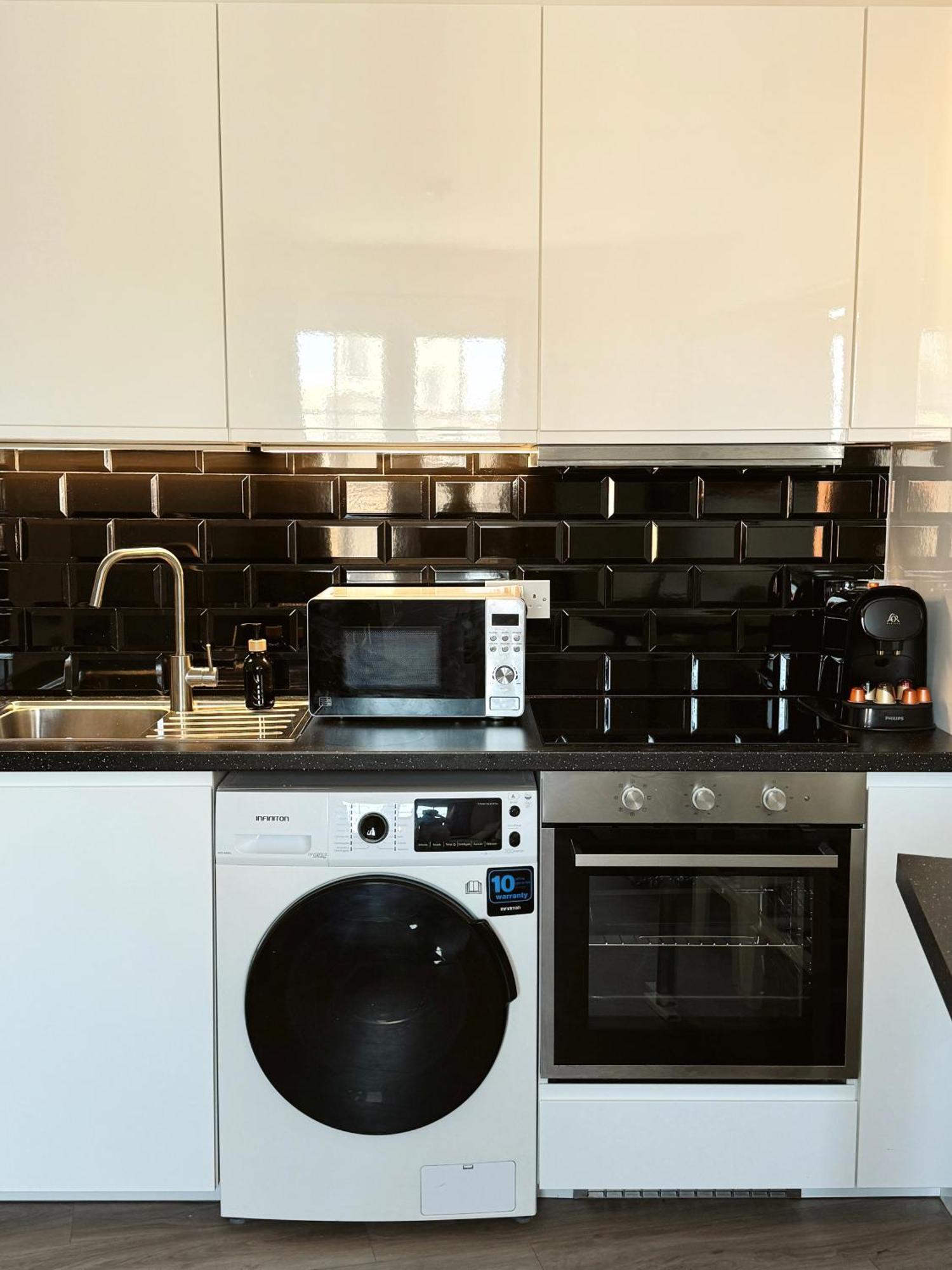 Deluxe City Centre Two Bedroom - Grand Central House Gibraltar Ngoại thất bức ảnh