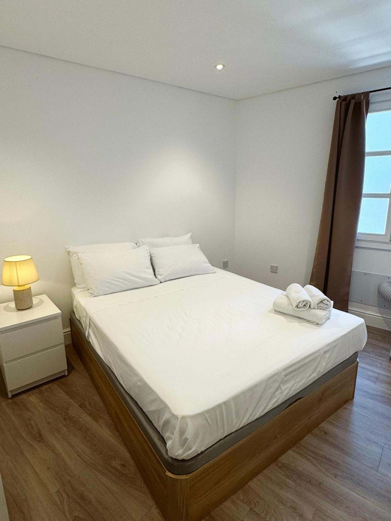 Deluxe City Centre Two Bedroom - Grand Central House Gibraltar Ngoại thất bức ảnh