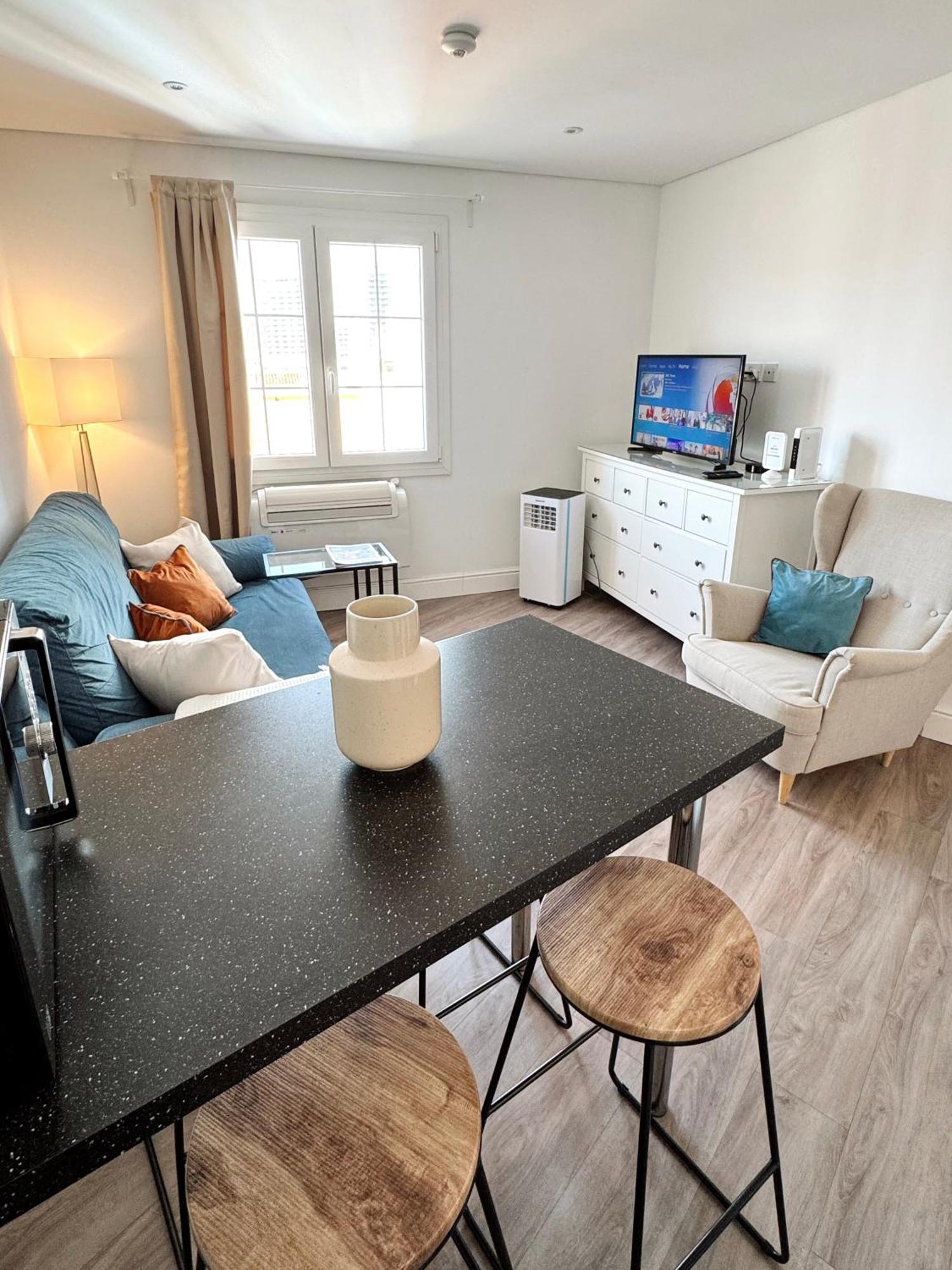 Deluxe City Centre Two Bedroom - Grand Central House Gibraltar Ngoại thất bức ảnh