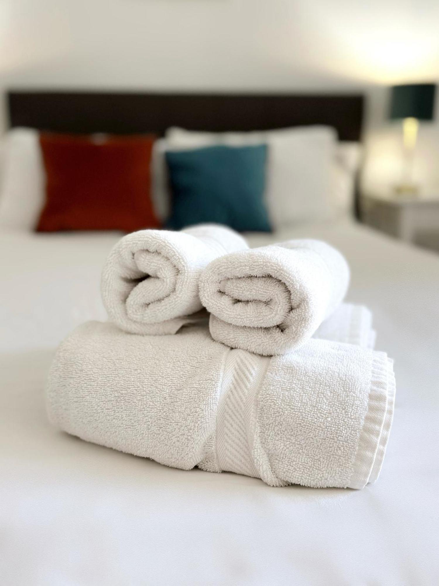 Deluxe City Centre Two Bedroom - Grand Central House Gibraltar Ngoại thất bức ảnh